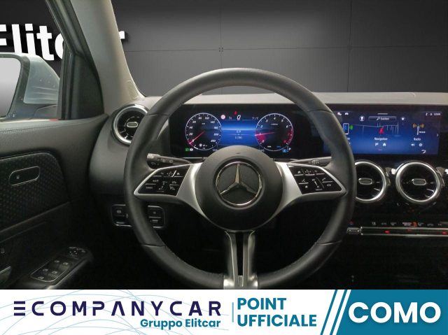 MERCEDES-BENZ GLA 180 Automatic Progressive Advanced