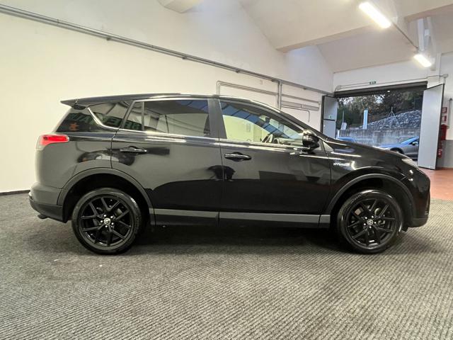 TOYOTA RAV 4 2.5 Hybrid 2WD LED|RETROCAMERA|NAVI|ACC|18′