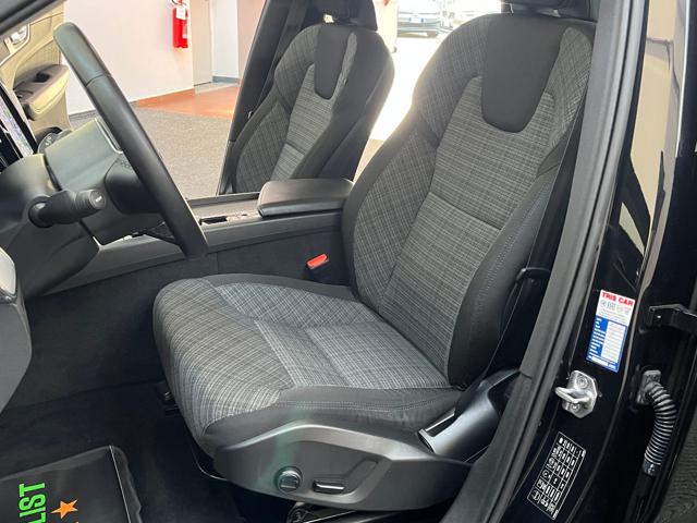 VOLVO XC60 B4 AWD Momentum LED|RETROCAMERA|CARPLAY|18′