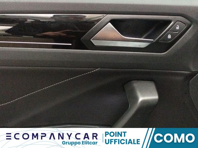 VOLKSWAGEN T-Roc 1.5 TSI ACT DSG R-Line