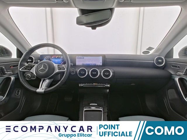 MERCEDES-BENZ CLA 180 Automatic Shooting Brake Line Advanced