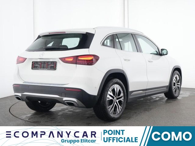 MERCEDES-BENZ GLA 180 Automatic Progressive Advanced