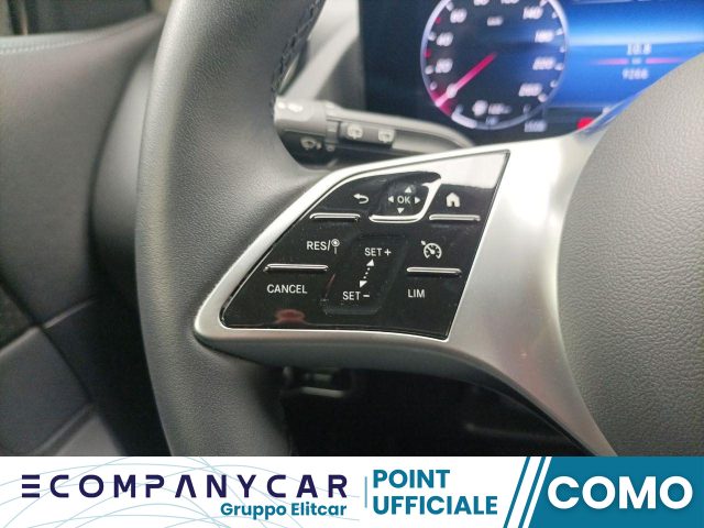 MERCEDES-BENZ GLA 180 Automatic Progressive Advanced