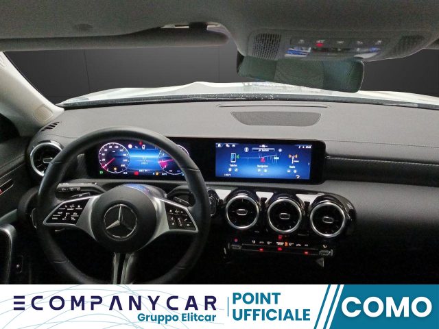MERCEDES-BENZ CLA 180 Automatic Shooting Brake Progressive Advanced