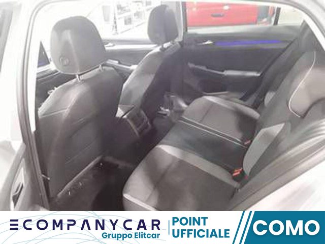VOLKSWAGEN Golf 1.5 eTSI 115 CV DSG Life