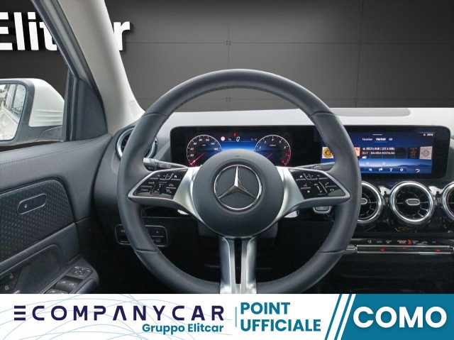 MERCEDES-BENZ GLA 180 Automatic Progressive Advanced