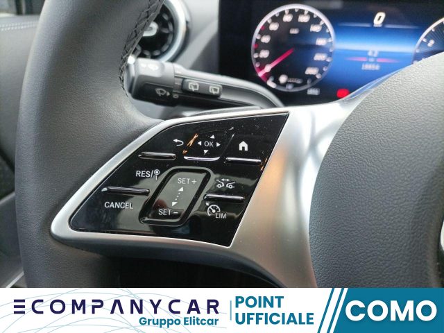 MERCEDES-BENZ GLA 180 Automatic Progressive Advanced