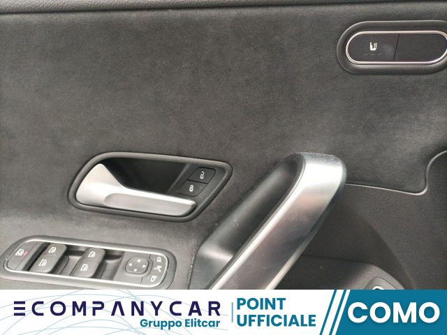 MERCEDES-BENZ CLA 200 Automatic Shooting Brake AMG Line Premium