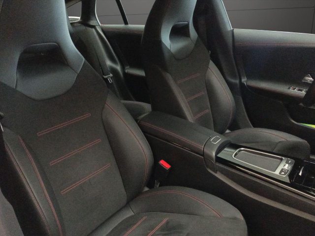 MERCEDES-BENZ CLA 200 d Automatic Shooting Brake AMG Line Premium