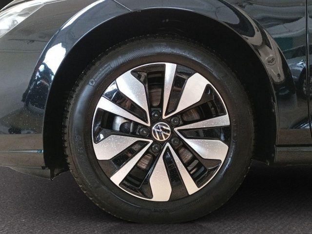 VOLKSWAGEN Golf 2.0 TDI 150 CV DSG SCR Life