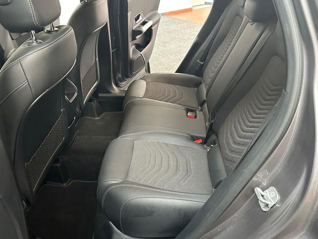 MERCEDES-BENZ GLA 180 d Automatic Sport UNIPROP.|LIGHT64|MULTIBEAM