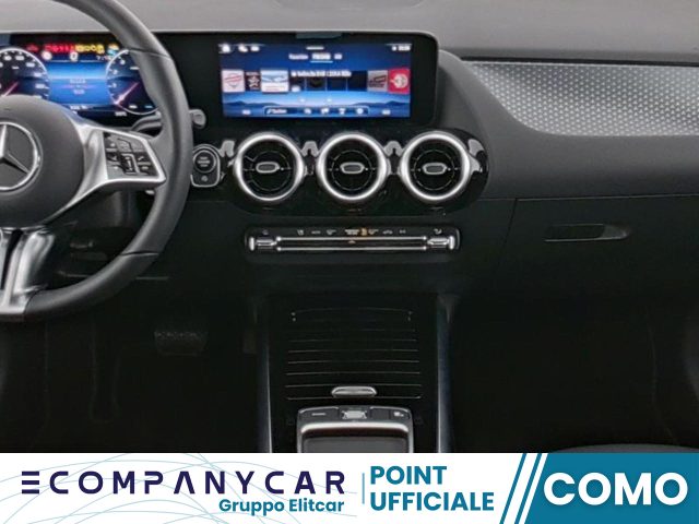 MERCEDES-BENZ GLA 180 Automatic Progressive Advanced