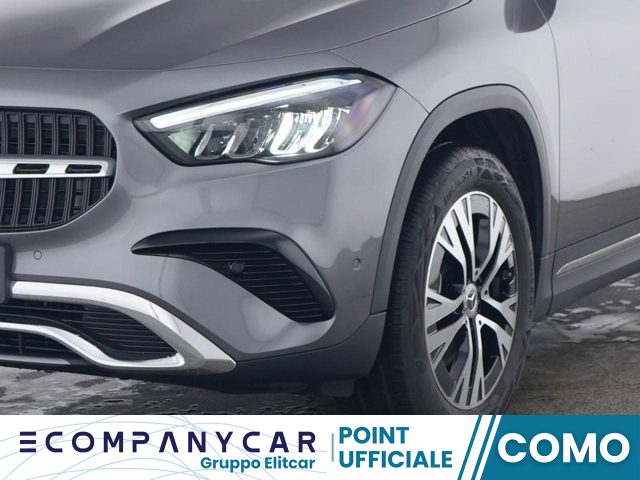 MERCEDES-BENZ GLA 180 Automatic Progressive Advanced