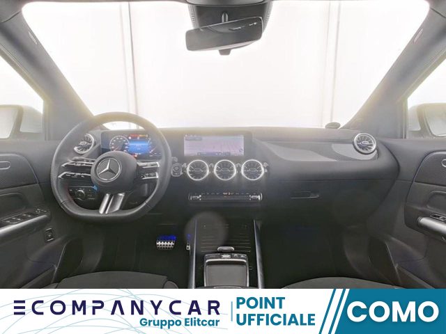 MERCEDES-BENZ GLA 180 Automatic AMG Line Premium