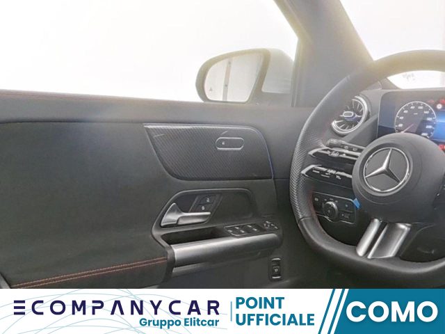 MERCEDES-BENZ GLA 180 Automatic AMG Line Premium