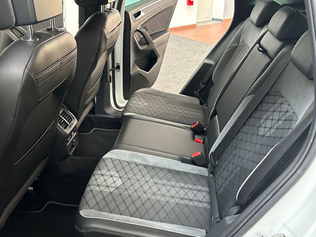 VOLKSWAGEN Tiguan 1.4 TSI PHEV eHYBRID DSG R-Line NAVIACC|LED|19′