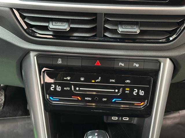 VOLKSWAGEN T-Roc 1.5 TSI 150 ACT DSG LED|NAVI|ACC|CARPLAY|PADDLES