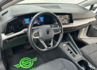 VOLKSWAGEN Golf 1.0 eTSI DSG LUCIAMBIENTE|LED|ACC|NEOPATENTATI