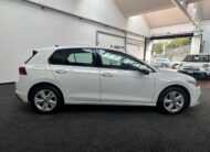 VOLKSWAGEN Golf 1.0 eTSI DSG LUCIAMBIENTE|LED|ACC|NEOPATENTATI