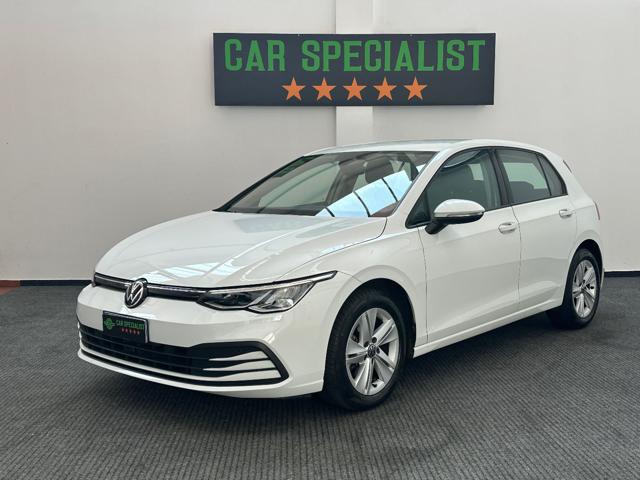 VOLKSWAGEN Golf 1.0 eTSI DSG LUCIAMBIENTE|LED|ACC|NEOPATENTATI