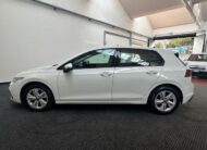 VOLKSWAGEN Golf 1.0 eTSI DSG LUCIAMBIENTE|LED|ACC|NEOPATENTATI