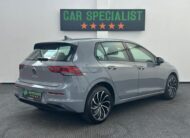 VOLKSWAGEN Golf 1.0 eTSI DSG ACC|PADDLES|LUCI.AMBIENTE|NEOPATENTAT