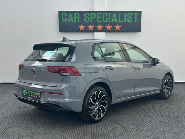 VOLKSWAGEN Golf 1.0 eTSI DSG ACC|PADDLES|LUCI.AMBIENTE|NEOPATENTAT