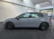 VOLKSWAGEN Golf 1.0 eTSI DSG ACC|PADDLES|LUCI.AMBIENTE|NEOPATENTAT