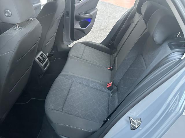 VOLKSWAGEN Golf 1.0 eTSI DSG ACC|PADDLES|LUCI.AMBIENTE|NEOPATENTAT