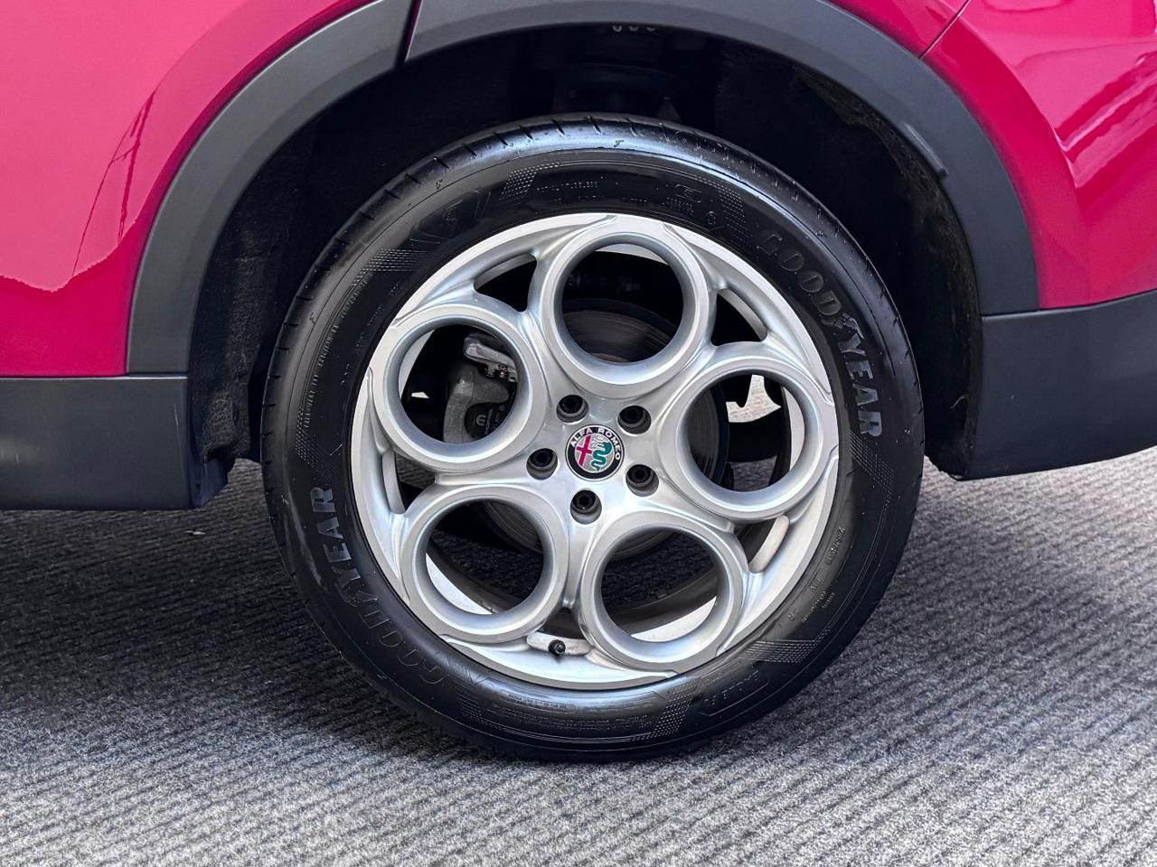 Alfa Romeo Tonale 1.6 diesel 130 CV AUTO|NEOPAT.|LED|CARPLAY|18′