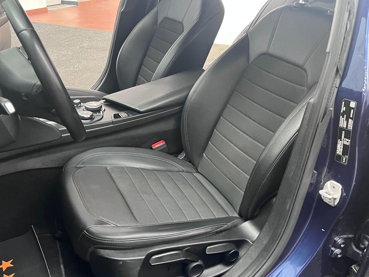 Alfa Romeo Giulia 2.2 D 150 CV AT8 Sprint NAVI|LED|SERVICE|18