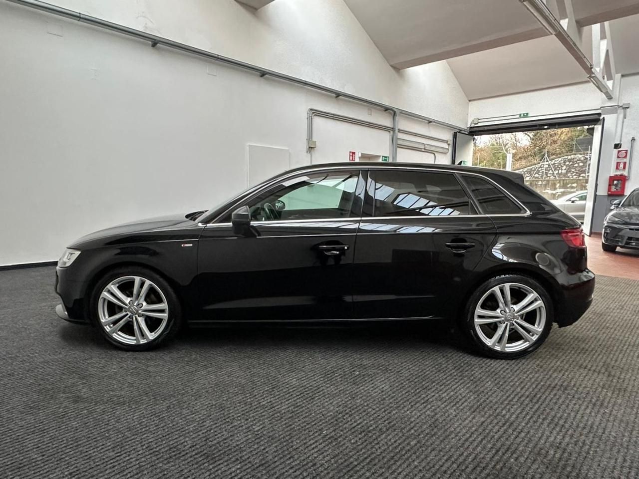Audi A3 SPB 30 TDI S tronic S-LINE|LED|EURO6D|PADDLES|18′