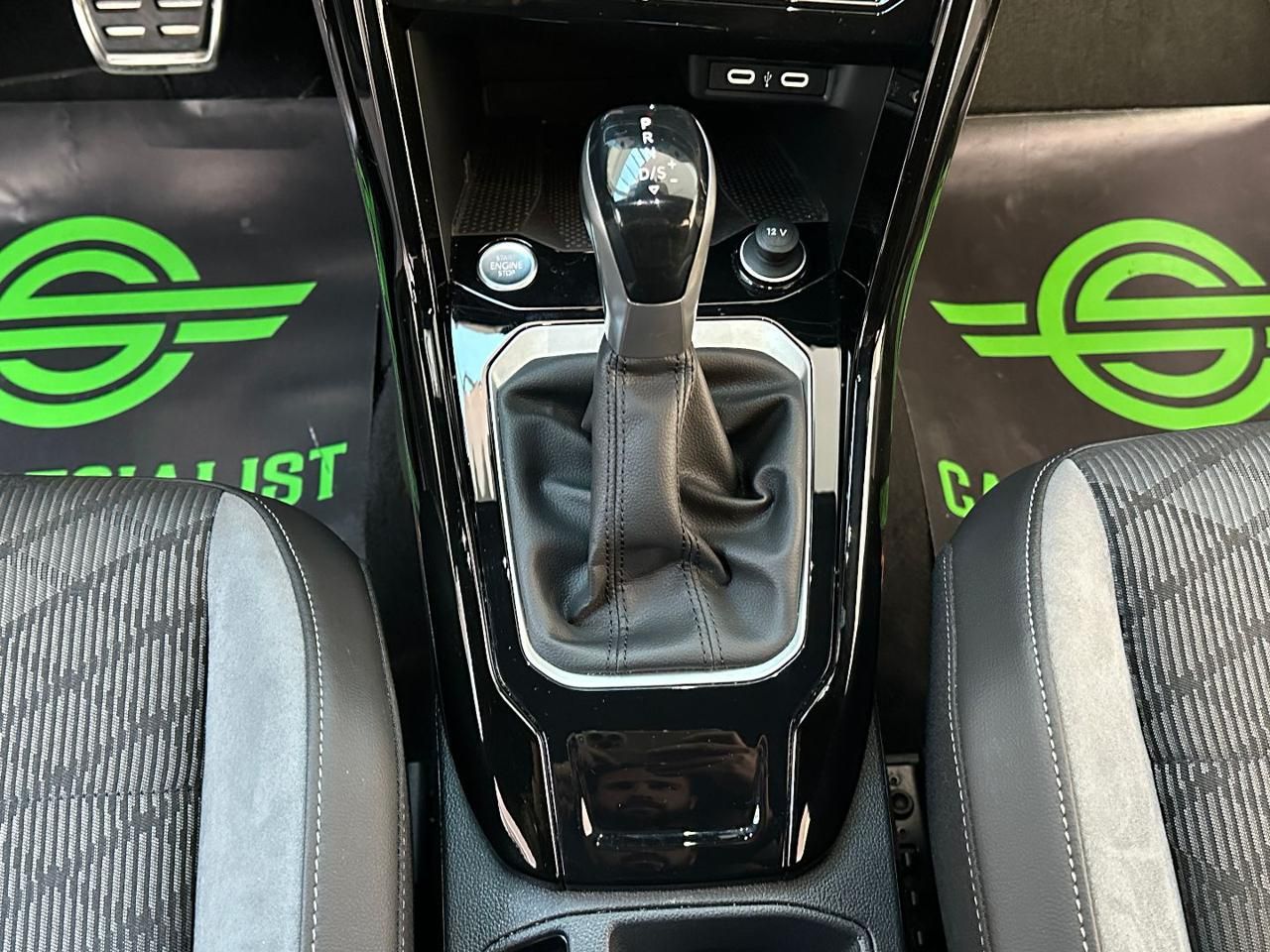 Volkswagen T-Roc 1.5 TSI ACT DSG R-Line RETROCAMERA|ACC|LED|18′