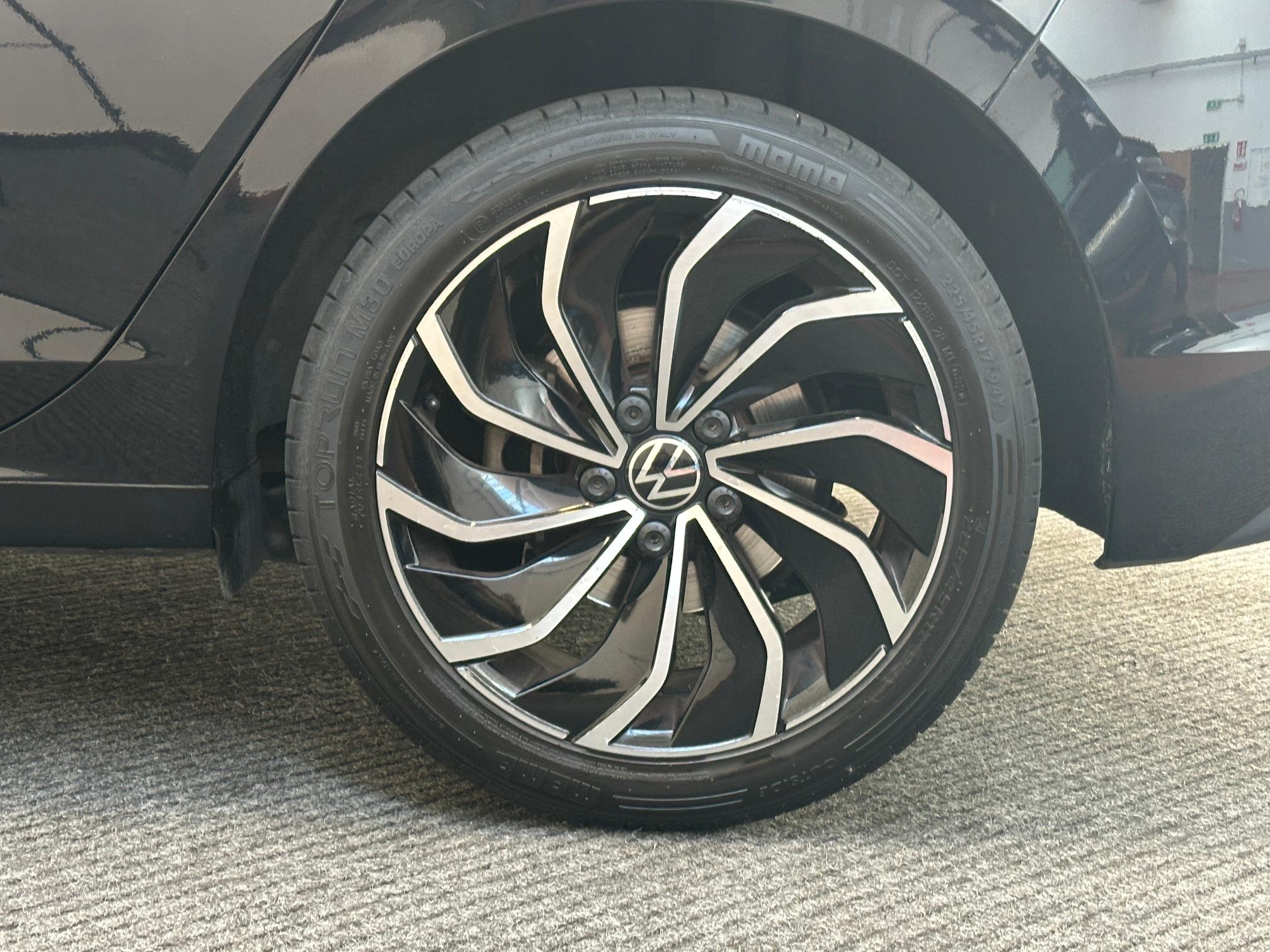 Volkswagen Golf 1.5 etsi  STYLE  150cv dsg TETTO|AMBIENTE|ACC|PADDLES