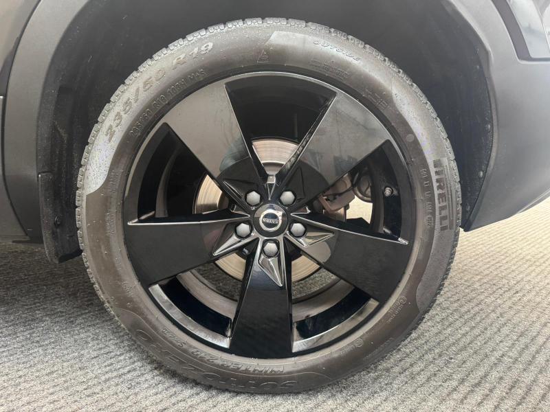 Volvo XC40 2.0 t5 awd geartronic FULL BLACK – 4X4