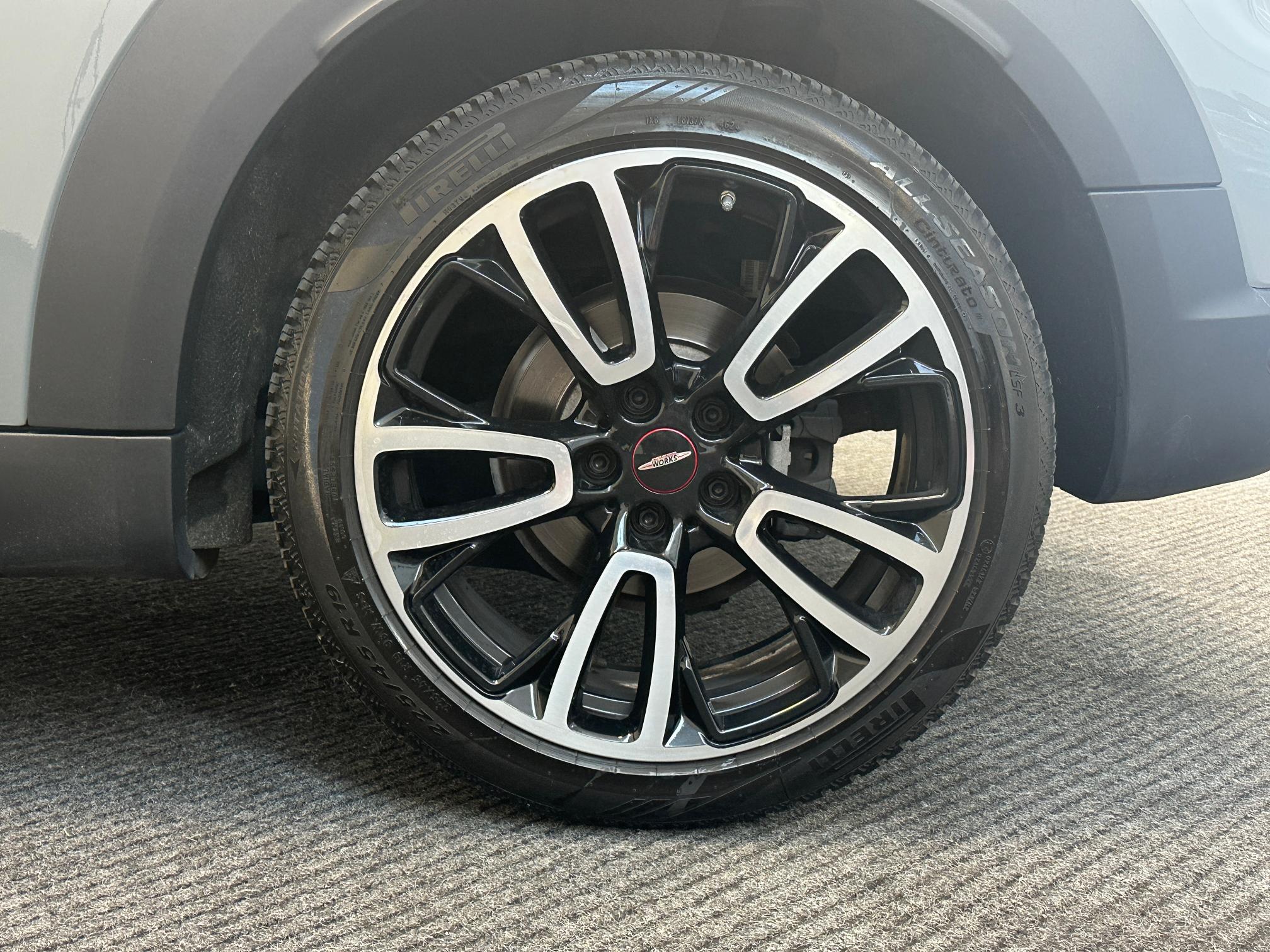 Mini Countryman Cooper 1.5 ALL4 Hype JCW PELLE|SERVICE|CARPLAY|LED|19′