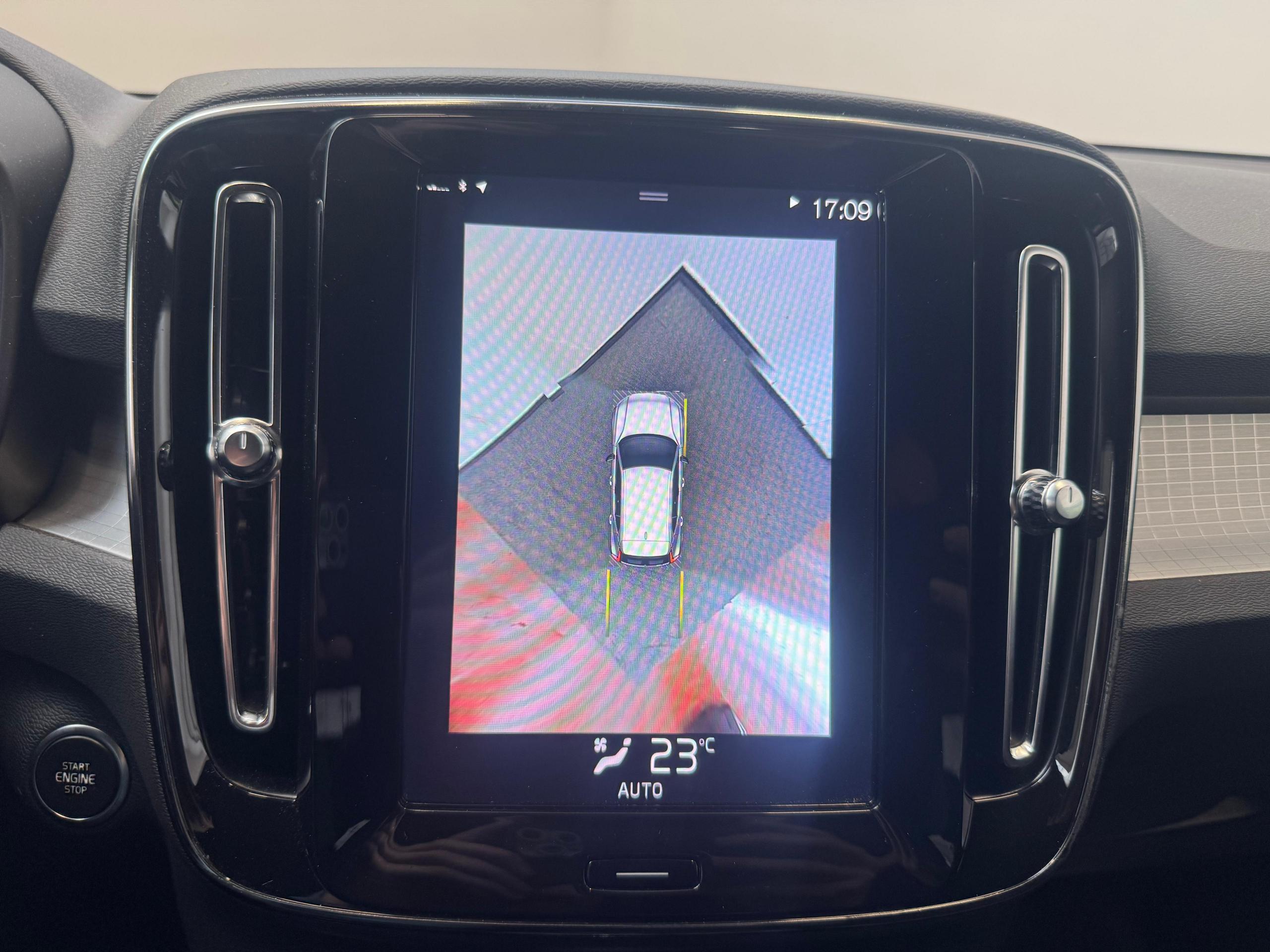 Volvo XC40 2.0 t5 awd geartronic FULL BLACK – 4X4