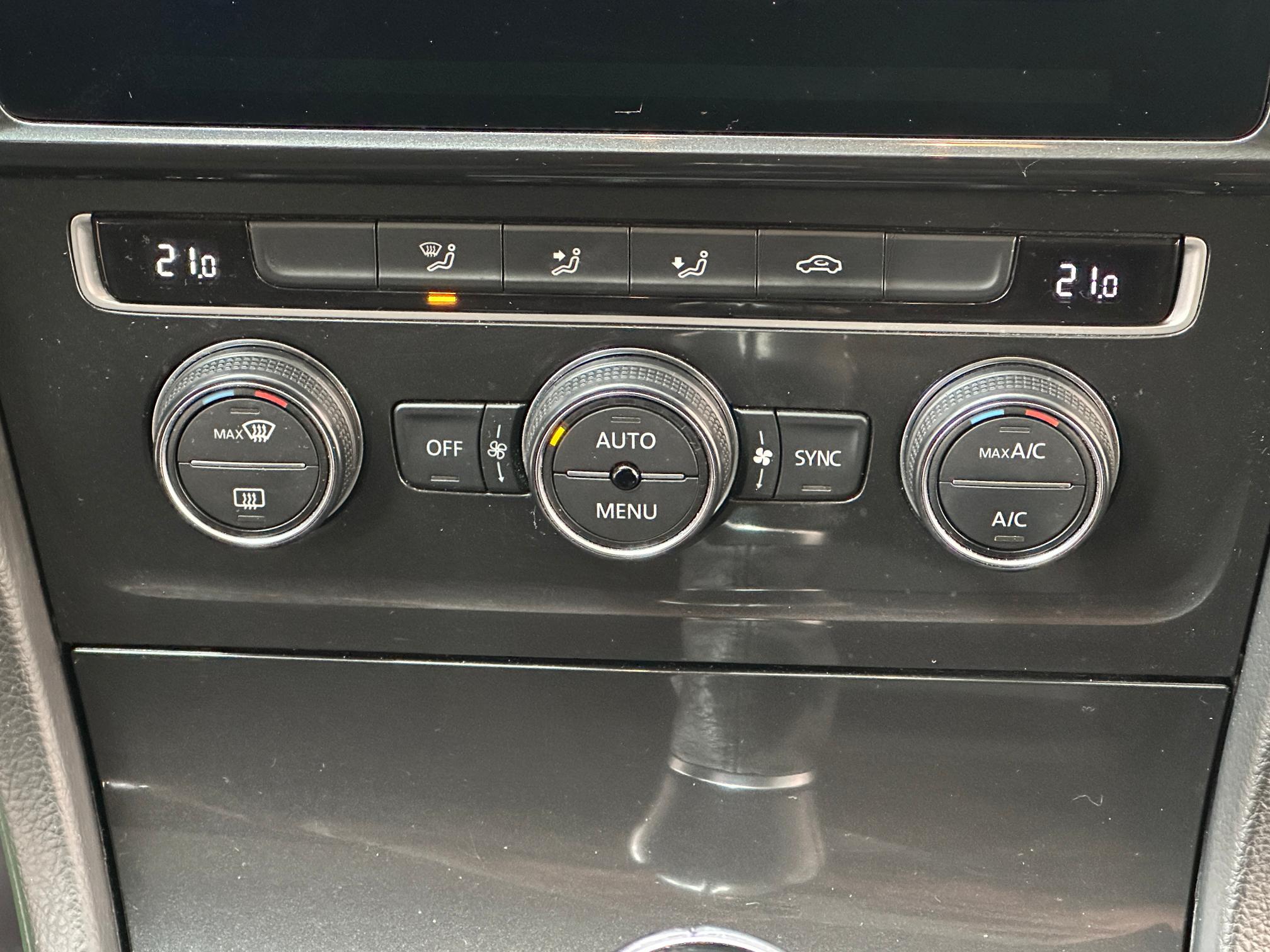 Volkswagen Golf UNIPROP.|NEOPAT|TAGLIANDI|CARPLAY