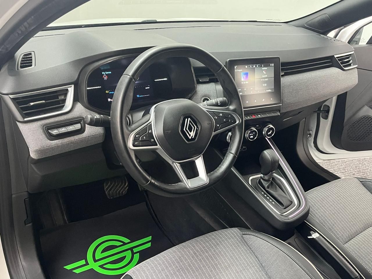 Renault Clio Full Hybrid E-Tech UNIPROP.|RETROCAMERA|CARPLAY