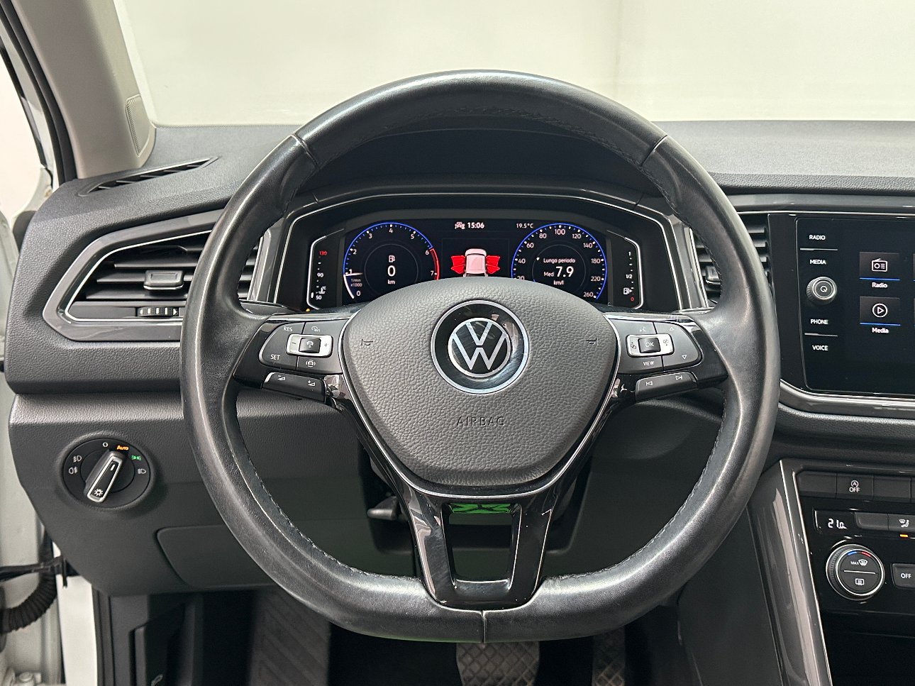 Volkswagen T-Roc 1.5 tsi Sport dsg RETROCAMERA|ACC|CARPLAY|18′