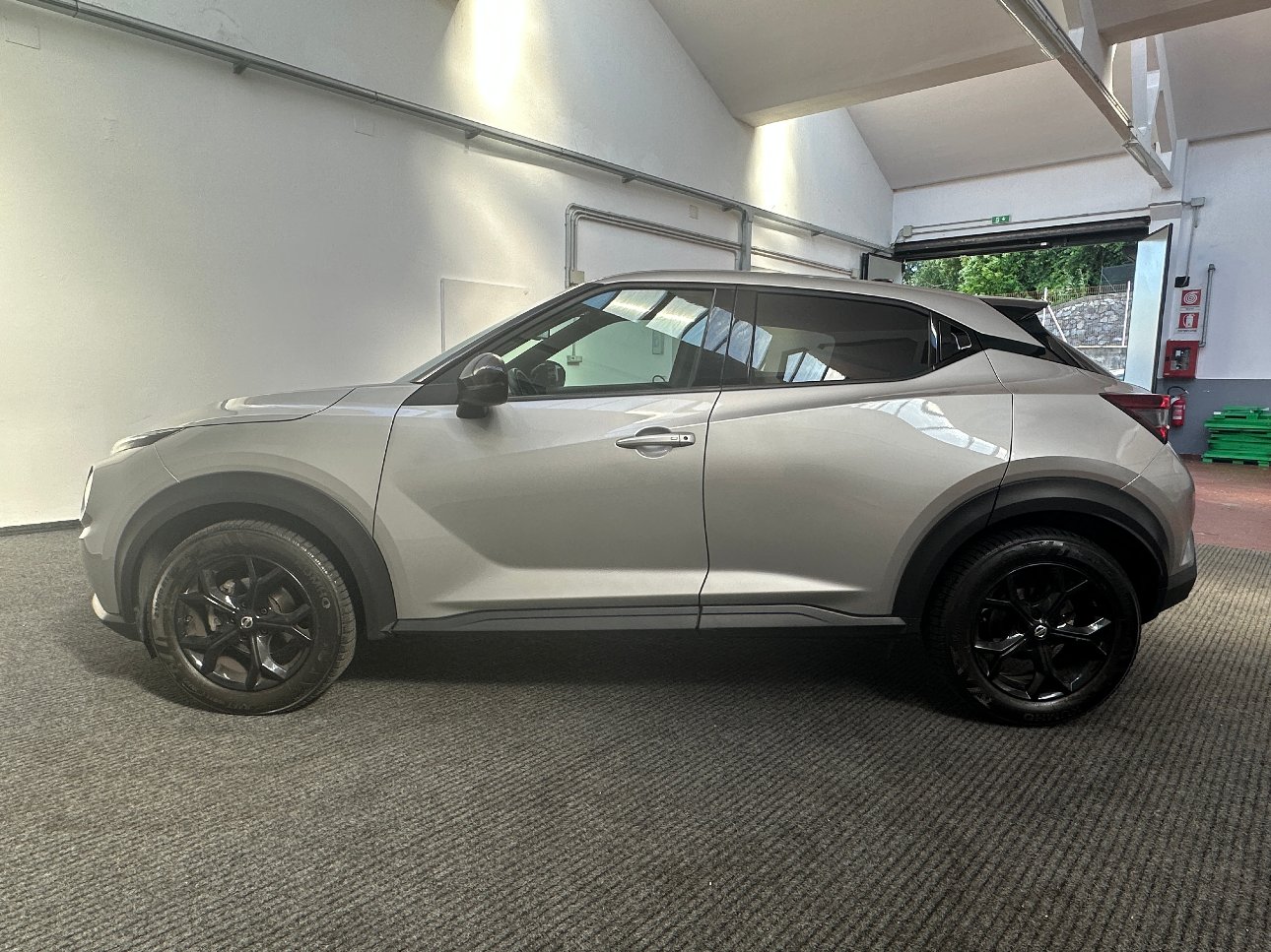 Nissan Juke 1.0 dig-t N-Connecta CDT UNIPROP.|REAR|PADDLES|17′