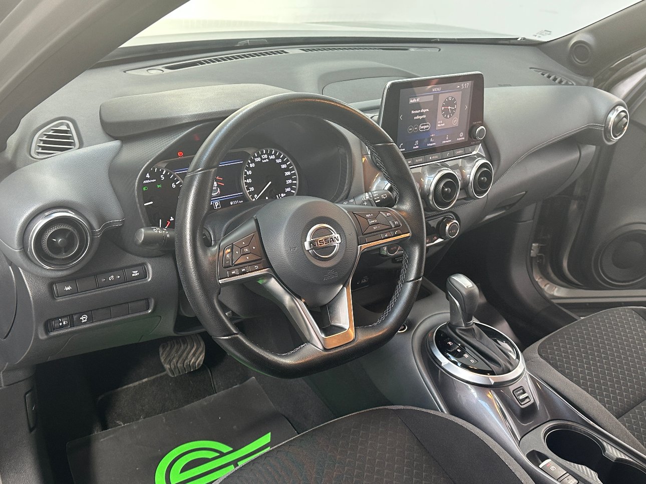 Nissan Juke 1.0 dig-t N-Connecta CDT UNIPROP.|REAR|PADDLES|17′