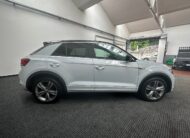 Volkswagen T-Roc 1.5 tsi R-LINE dsg LED|ACC|RETROCAMERA|18′
