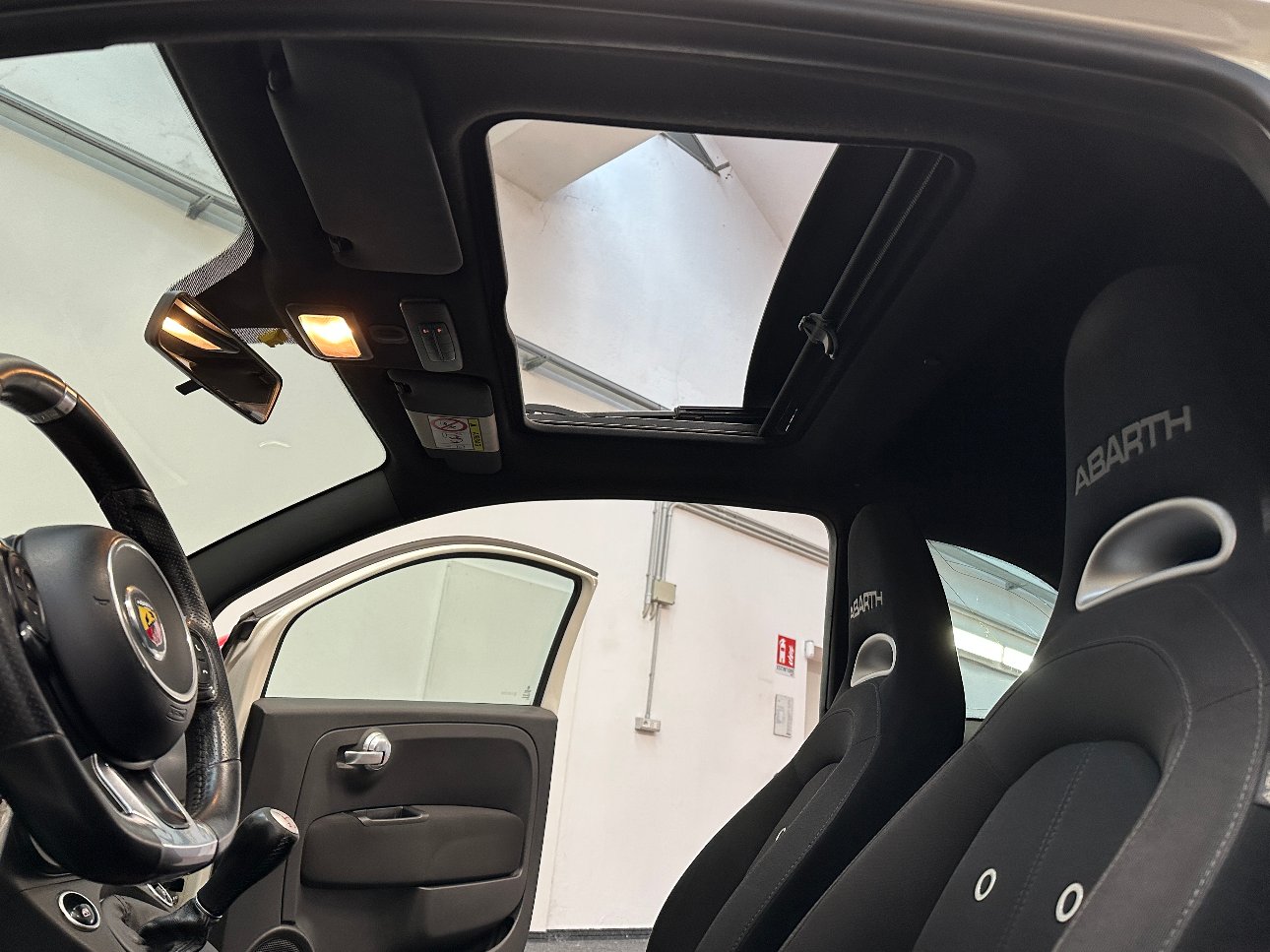 Abarth 595 1.4 t-jet Pista 160cv UNIPROP.|TETTO|CARPLAY|17′