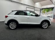 Volkswagen T-Roc 1.5 tsi Sport dsg RETROCAMERA|ACC|CARPLAY|18′