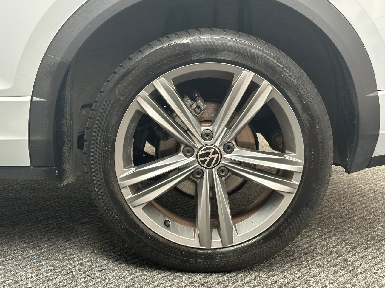 Volkswagen T-Roc 1.5 tsi R-LINE dsg LED|ACC|RETROCAMERA|18′
