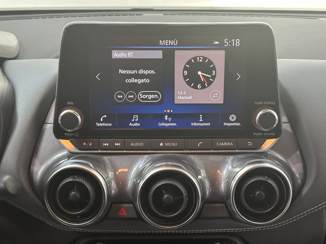 Nissan Juke 1.0 dig-t N-Connecta CDT UNIPROP.|REAR|PADDLES|17′