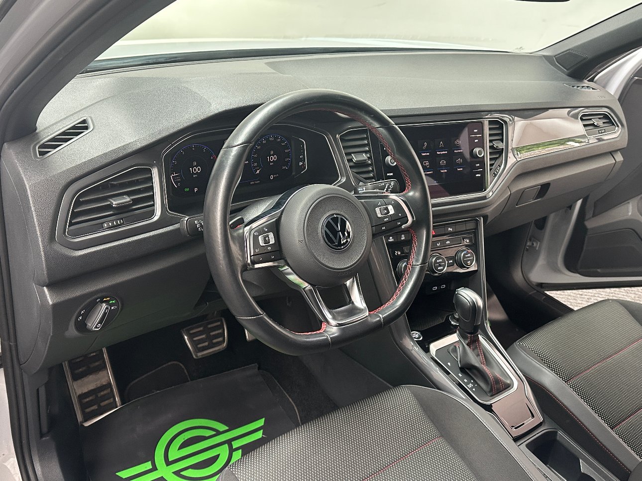 Volkswagen T-Roc 1.5 tsi R-LINE dsg LED|ACC|RETROCAMERA|18′