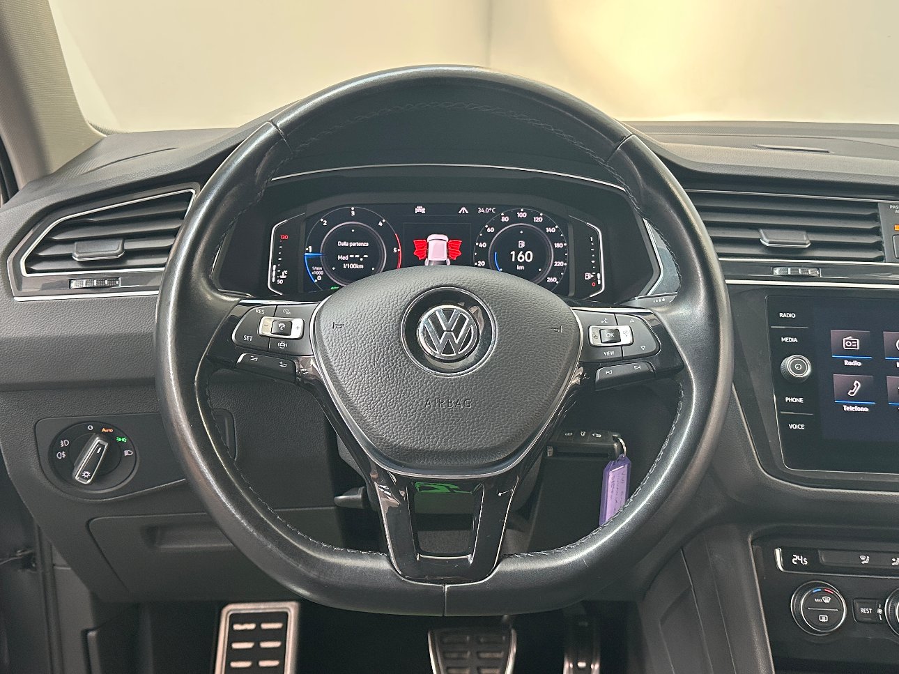 Volkswagen Tiguan 2.0 tdi R-Line 150cv dsg LED|CARPLAY|ACC|PADDLES|19′