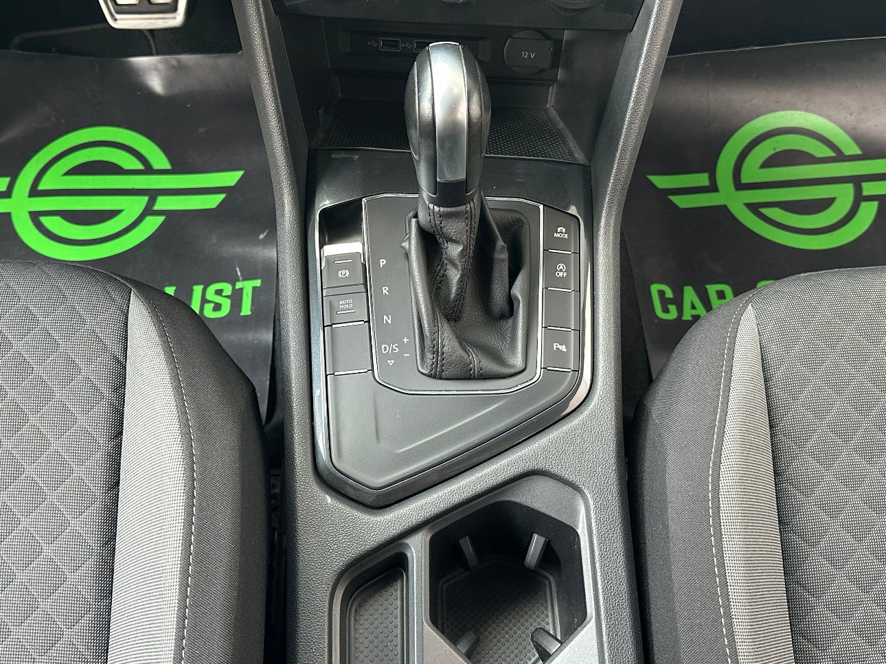 Volkswagen Tiguan 2.0 tdi R-Line 150cv dsg LED|CARPLAY|ACC|PADDLES|19′